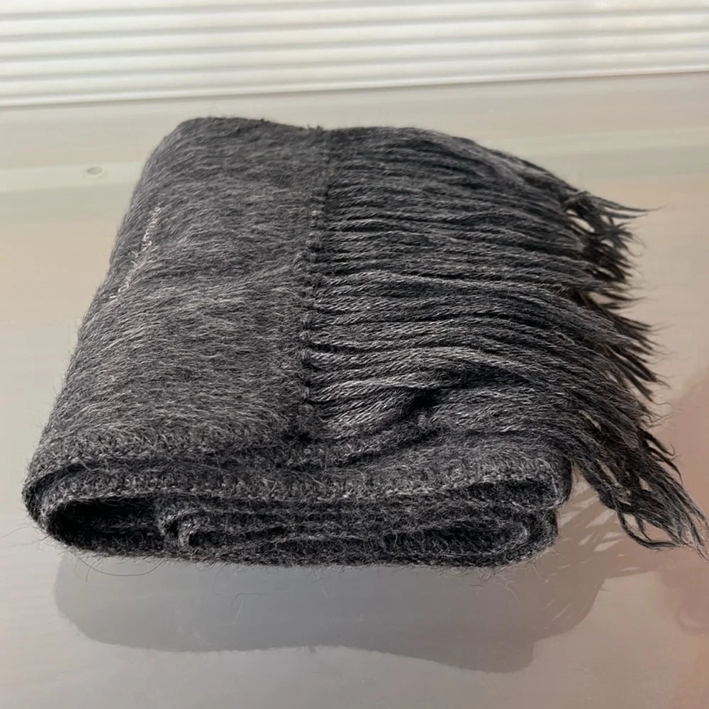 🦙🇵🇪 Long Dark Gray 100% Alpaca Peruvian Scarf with Fringe by Alpaca Camargo